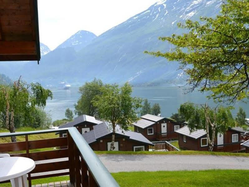 Grande Hytteutleige Og Camping Geiranger Ngoại thất bức ảnh