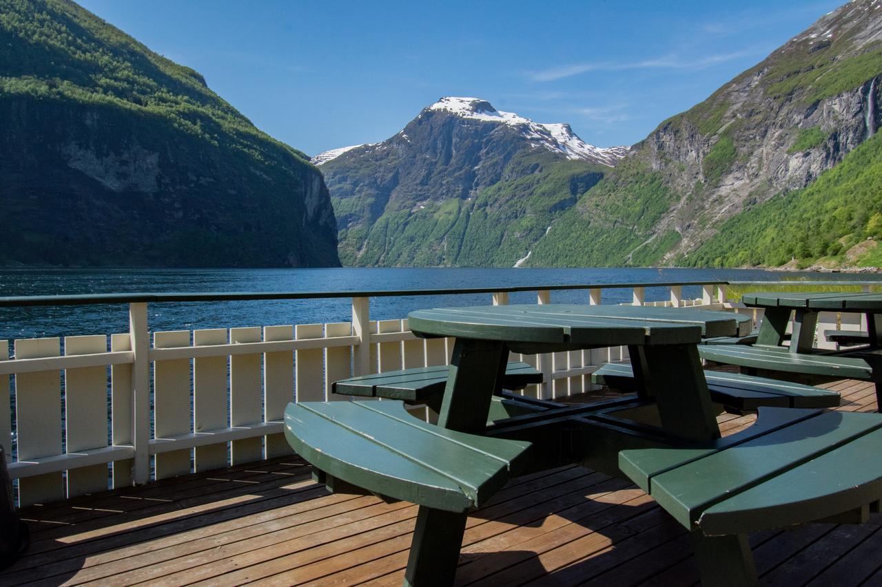 Grande Hytteutleige Og Camping Geiranger Ngoại thất bức ảnh